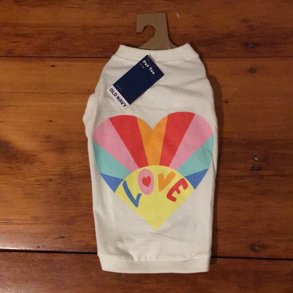 ⭐️$10!! deal LOVE pet tee- size Small- new!! OLD NAVY